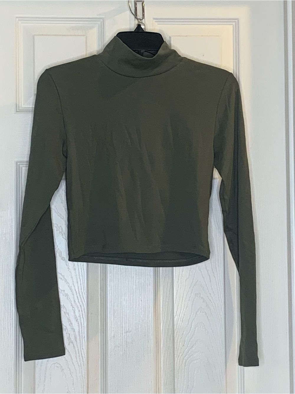Zara Cropped Mock Turtleneck Long Sleeve Top Green Size Medium